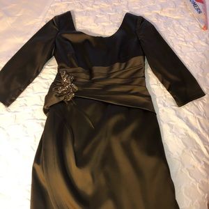 Beautiful designer dress chocolate colour in excellent new condition size 0